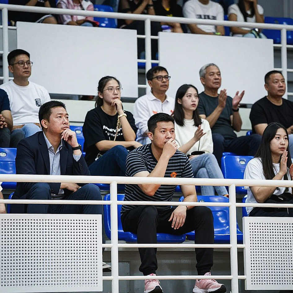 Quách Thị Hoài An, libero 14 tuổi, bị đập vào mặt: khoảng trống tuổi tác của giải bóng chuyền nữ Việt Nam