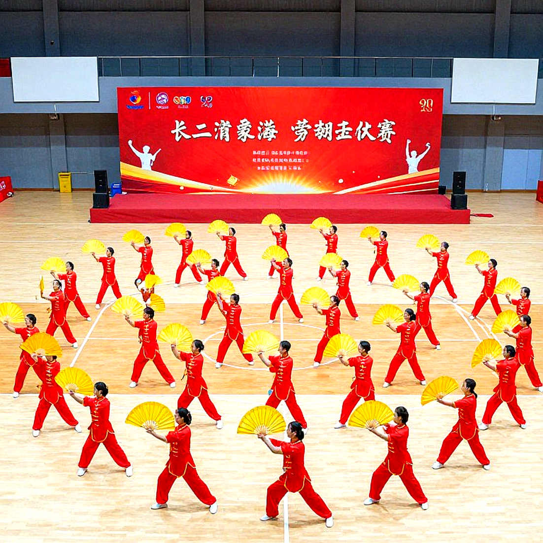 Chín chiều phân tích bóng chuyền: Kỷ luật của một hồ sơ trống Chín chiều phân tích bóng chuyền: Kỷ luật của một hồ sơ trống