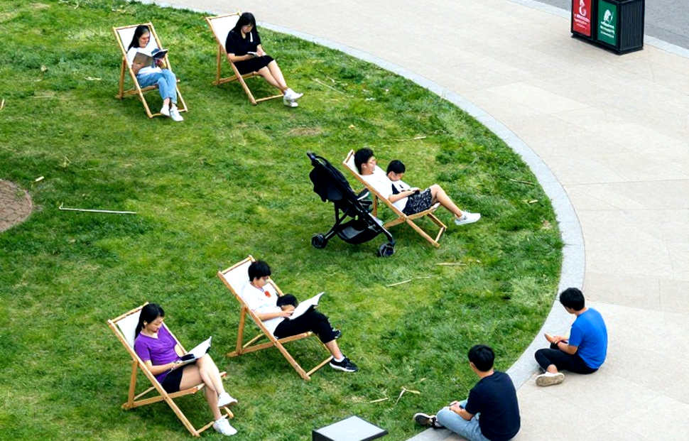 Đôi Giày Rách Và Bảng Giá Mùa Chuyển Nhượng Đôi Giày Rách Và Bảng Giá Mùa Chuyển Nhượng