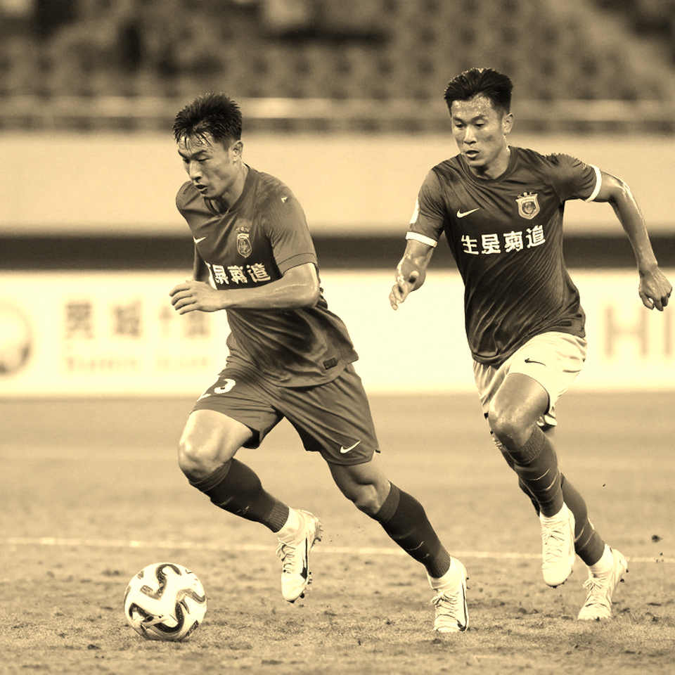 Japan call up Araki and Mochizuki amid defensive injury crisis