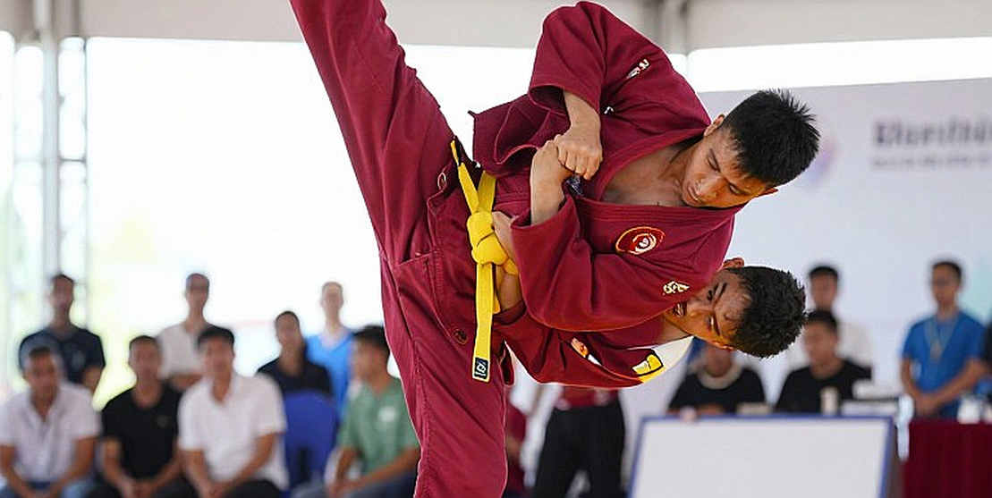 Bản đồ nhà vô địch MMA toàn cầu: Chiếc đai không nói cùng một ngôn ngữ thể trọng Bản đồ nhà vô địch MMA toàn cầu: Chiếc đai không nói cùng một ngôn ngữ thể trọng