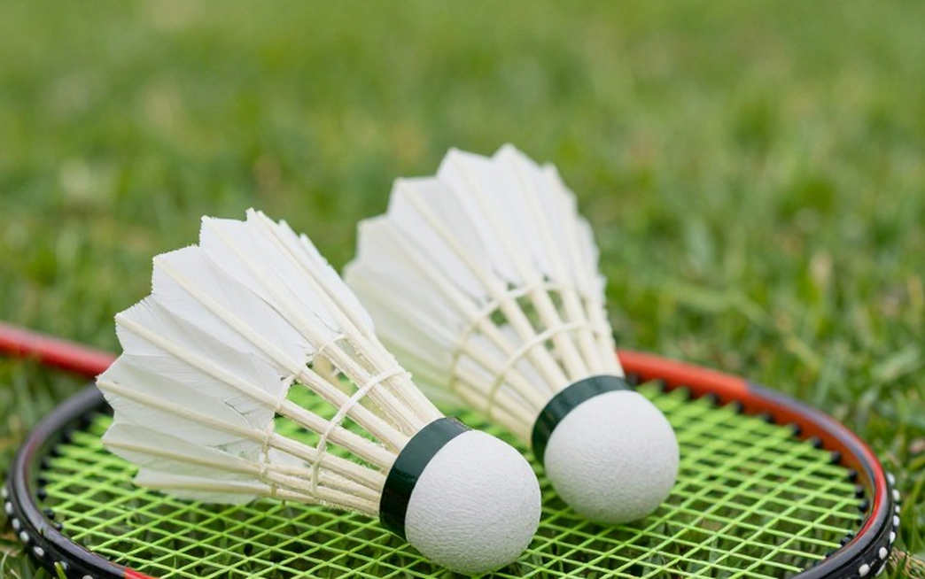 Misleading Data Is More Dangerous Than Intuition: From Russia 2026 to the Badminton Scoreboard
