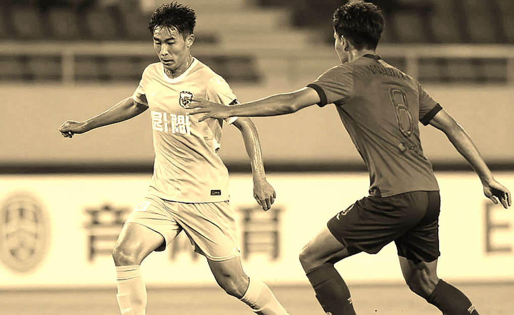 Raphinha reborn under Flick: A new contract or a statement of a false nine?