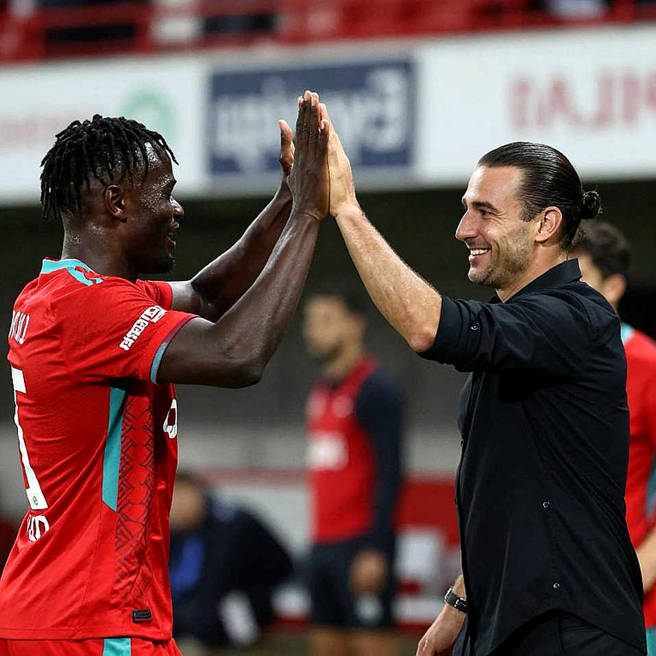 Milan 0-2 Benfica: The Break Point Sits in the Six-Yard Box, Not on Pulisic's Bench