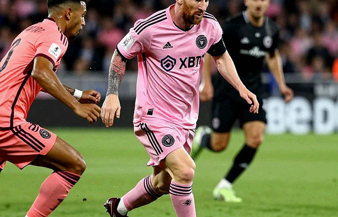 Kane 150 bàn cho Bayern: khi tiêu đề cuối tuần được định giá cao hơn dữ liệu