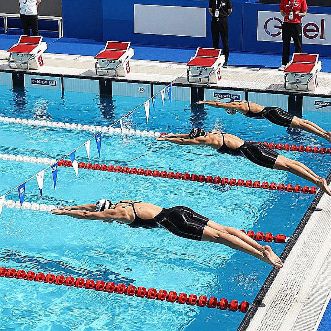 Matsushita Tomoyuki phá kỷ lục châu Á 200m hỗn hợp tại Giải bơi ngắn Nhật Bản 2026