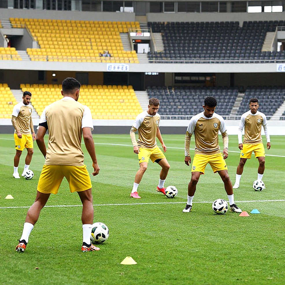 Bóng đá Việt Nam: Từ đêm Brisbane Road đến khát vọng World Cup