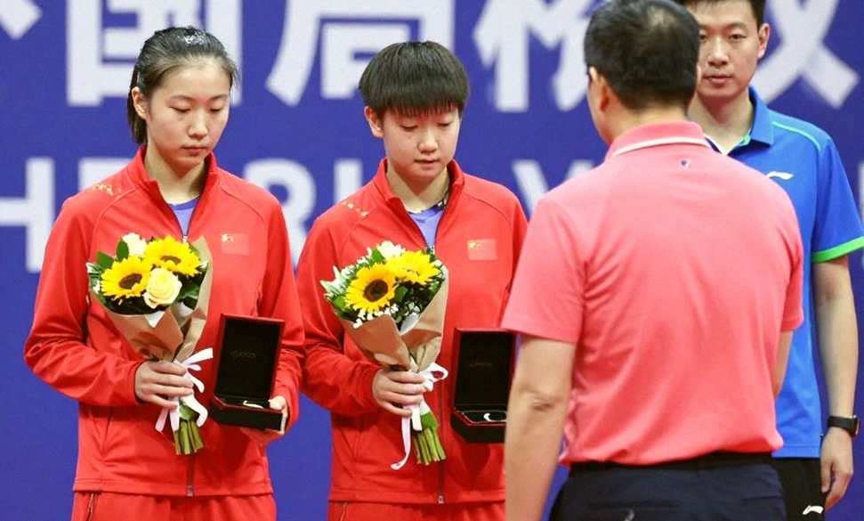 Nhãn dán sai trong dữ liệu bóng đá: Bài học từ một bản tin bị phân loại nhầm