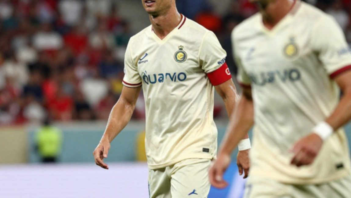Vai trò lai của Esterhuizen: Đội trưởng thứ 68 của Springboks và bài toán đa năng trước World Cup 2027 Vai trò lai của Esterhuizen: Đội trưởng thứ 68 của Springboks và bài toán đa năng trước World Cup 2027
